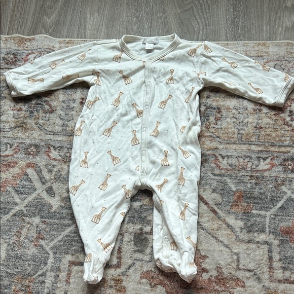 Kissy kissy x Sophie la Girafe Print Footie - Picture 1 of 4